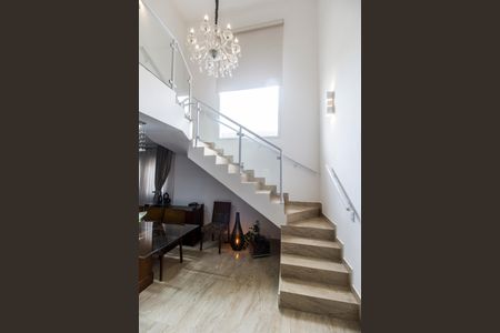 Casa de condomínio à venda com 224m², 3 quartos e 4 vagas Casa de condomínio à venda com 224m², 3 quartos e 4 vagasSala