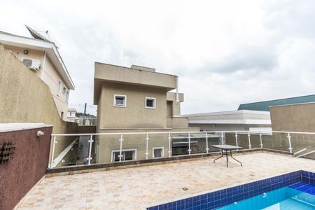 Casa de condomínio à venda com 224m², 3 quartos e 4 vagas Casa de condomínio à venda com 224m², 3 quartos e 4 vagasPiscina