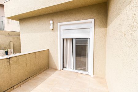 Casa de condomínio à venda com 224m², 3 quartos e 4 vagas Casa de condomínio à venda com 224m², 3 quartos e 4 vagasVaranda da Suíte 1