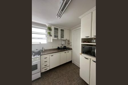 Apartamento para alugar com 96m², 3 quartos e 2 vagas Apartamento para alugar com 96m², 3 quartos e 2 vagasCozinha