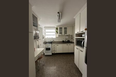 Apartamento para alugar com 96m², 3 quartos e 2 vagas Apartamento para alugar com 96m², 3 quartos e 2 vagasCozinha