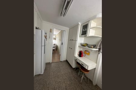 Apartamento para alugar com 96m², 3 quartos e 2 vagas Apartamento para alugar com 96m², 3 quartos e 2 vagasCozinha