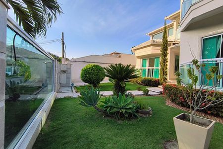 Casa de condomínio à venda com 485m², 4 quartos e 5 vagasFachada