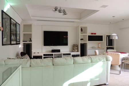 Casa de condomínio à venda com 485m², 4 quartos e 5 vagasEspaço Gourmet