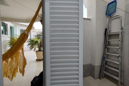 Casa de condomínio à venda com 485m², 4 quartos e 5 vagasÁrea de Serviço