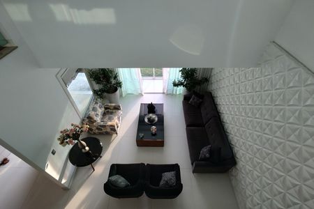 Casa de condomínio à venda com 485m², 4 quartos e 5 vagasSala