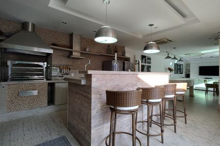 Casa de condomínio à venda com 485m², 4 quartos e 5 vagasEspaço Gourmet