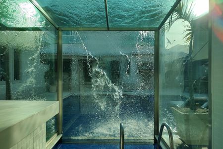 Casa de condomínio à venda com 485m², 4 quartos e 5 vagasSauna