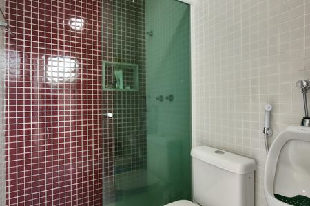 Casa de condomínio à venda com 485m², 4 quartos e 5 vagasBanheiro 