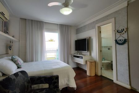 Casa de condomínio à venda com 485m², 4 quartos e 5 vagasCloset do quarto 4