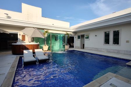 Casa de condomínio à venda com 485m², 4 quartos e 5 vagasPiscina