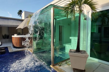 Casa de condomínio à venda com 485m², 4 quartos e 5 vagasPiscina