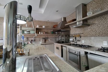 Casa de condomínio à venda com 485m², 4 quartos e 5 vagasEspaço Gourmet