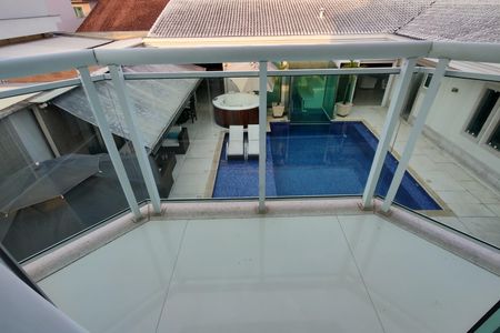 Casa de condomínio à venda com 485m², 4 quartos e 5 vagasVaranda do Quarto Suíte 4 