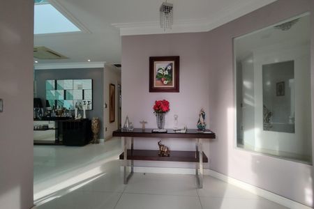 Casa de condomínio à venda com 485m², 4 quartos e 5 vagasHall de entrada