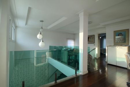 Casa de condomínio à venda com 485m², 4 quartos e 5 vagasHall social