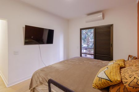 Apartamento à venda com 212m², 4 quartos e 3 vagas Apartamento à venda com 212m², 4 quartos e 3 vagasSuíte 3