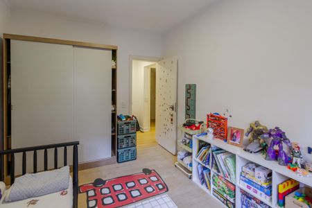 Apartamento à venda com 212m², 4 quartos e 3 vagas Apartamento à venda com 212m², 4 quartos e 3 vagasSuíte 1