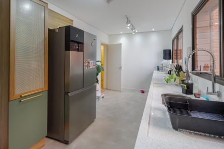 Apartamento à venda com 212m², 4 quartos e 3 vagas Apartamento à venda com 212m², 4 quartos e 3 vagasCozinha