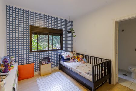 Apartamento à venda com 212m², 4 quartos e 3 vagas Apartamento à venda com 212m², 4 quartos e 3 vagasSuíte 1