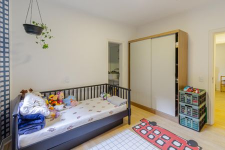 Apartamento à venda com 212m², 4 quartos e 3 vagas Apartamento à venda com 212m², 4 quartos e 3 vagasSuíte 1