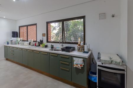 Apartamento à venda com 212m², 4 quartos e 3 vagas Apartamento à venda com 212m², 4 quartos e 3 vagasCozinha