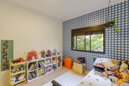 Apartamento à venda com 212m², 4 quartos e 3 vagas Apartamento à venda com 212m², 4 quartos e 3 vagasSuíte 1