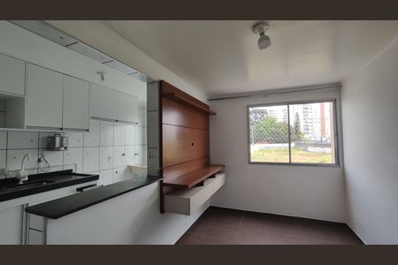 Sala de apartamento para alugar com 2 quartos, 45m² em Jardim Vista Alegre, Ferraz de Vasconcelos