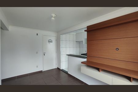 Sala de apartamento para alugar com 2 quartos, 45m² em Jardim Vista Alegre, Ferraz de Vasconcelos