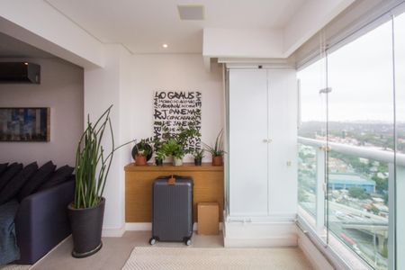 Varanda Sala de apartamento à venda com 2 quartos, 68m² em Campo Belo, São Paulo