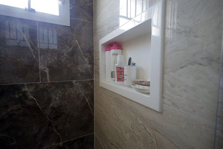 Casa à venda com 120m², 3 quartos e 2 vagasBanheiro