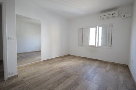 Casa à venda com 120m², 3 quartos e 2 vagasQuarto 3