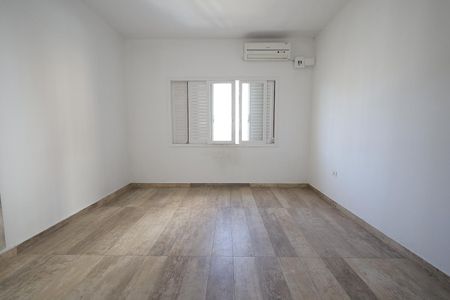 Casa à venda com 120m², 3 quartos e 2 vagasQuarto 3
