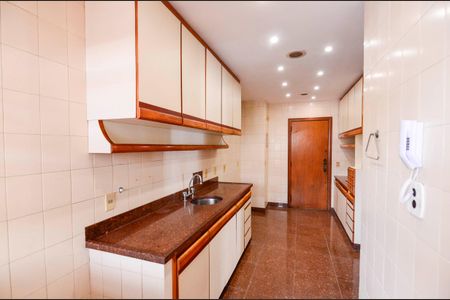 Apartamento à venda com 123m², 3 quartos e 2 vagasCozinha