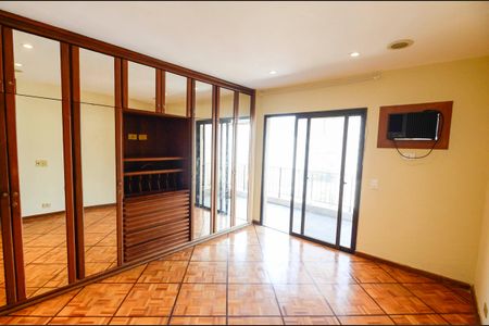 Apartamento à venda com 123m², 3 quartos e 2 vagasSuíte