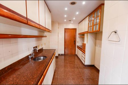 Apartamento à venda com 123m², 3 quartos e 2 vagasCozinha