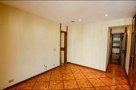 Apartamento à venda com 123m², 3 quartos e 2 vagasSuíte