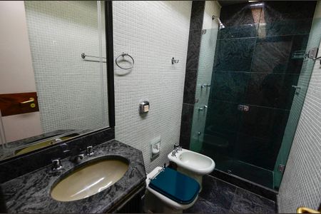 Apartamento à venda com 123m², 3 quartos e 2 vagasBanheiro Social