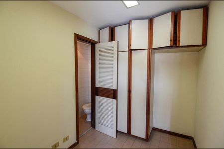 Apartamento à venda com 123m², 3 quartos e 2 vagasQuarto de Serviço