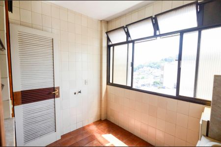Apartamento à venda com 123m², 3 quartos e 2 vagasÁrea de Serviço