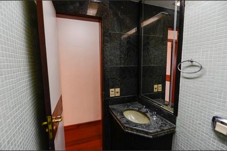 Apartamento à venda com 123m², 3 quartos e 2 vagasBanheiro Social