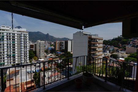 Apartamento à venda com 123m², 3 quartos e 2 vagasVista da Suíte