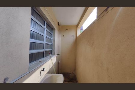 Casa para alugar com 45m², 1 quarto e sem vagaÁrea de Serviço