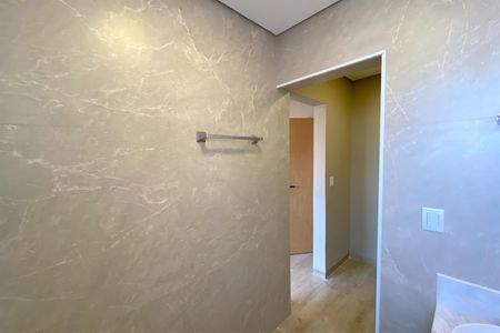 Casa à venda com 420m², 5 quartos e 7 vagas Casa à venda com 420m², 5 quartos e 7 vagasBanheiro da Suíte 4