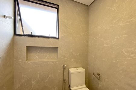 Casa à venda com 420m², 5 quartos e 7 vagas Casa à venda com 420m², 5 quartos e 7 vagasBanheiro da Suíte 3