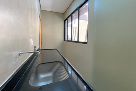 Casa à venda com 420m², 5 quartos e 7 vagas Casa à venda com 420m², 5 quartos e 7 vagasÁrea de Serviço