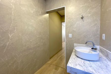 Casa à venda com 420m², 5 quartos e 7 vagas Casa à venda com 420m², 5 quartos e 7 vagasBanheiro da Suíte 3