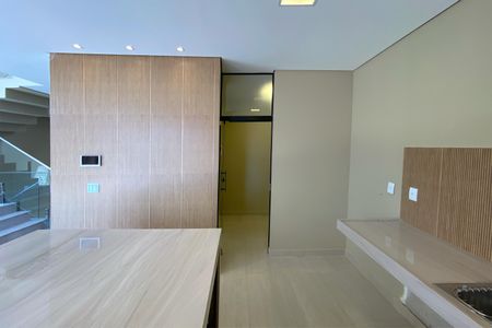 Casa à venda com 420m², 5 quartos e 7 vagas Casa à venda com 420m², 5 quartos e 7 vagasCozinha