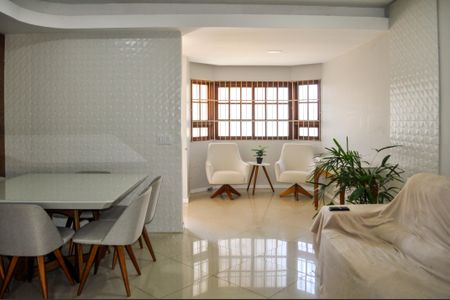 Sala de casa para alugar com 3 quartos, 146m² em Hípica, Porto Alegre