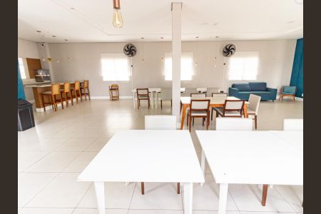 Apartamento para alugar com 41m², 2 quartos e sem vagaÁrea comum - Salão de festas